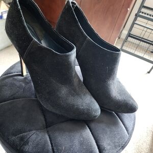 Elegant Black Suede Ankle Booties